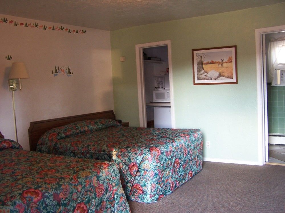 Circle R Motel Салида Екстериор снимка